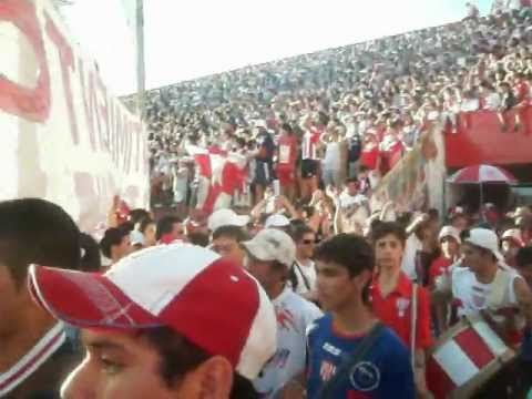 "Entrada de LA BARRA DE LA BOMBA" Barra: La Barra de la Bomba • Club: Unión de Santa Fe • País: Argentina