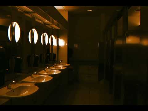 TUUUYO - YSY A, Bhavi, DrefQuila PERO ESTAS EN EL BAÑO DE UNA FIESTA CON UNA MILIPILI