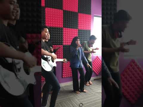 Practice session with Azim, Zahir and Idan