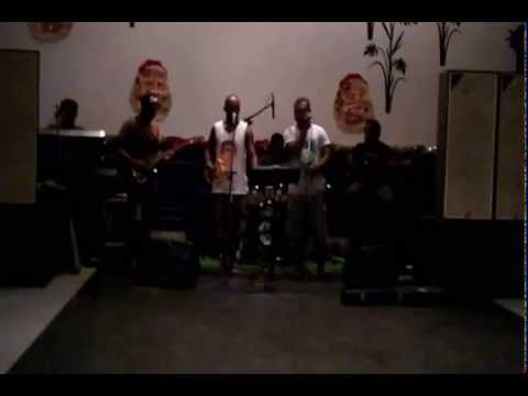 DA GUEST BAND LIVE Ali Cambells   Silhouette