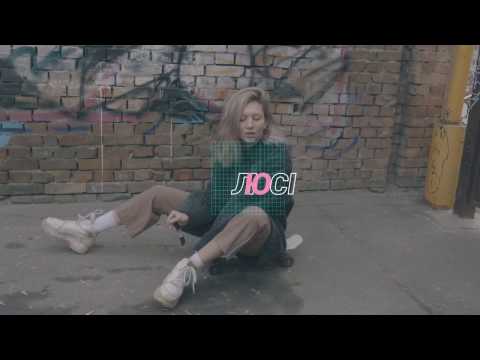 Люсі – Досить