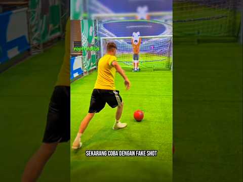 Cara Mudah Mencetak Gol ke Kiper Robot AI