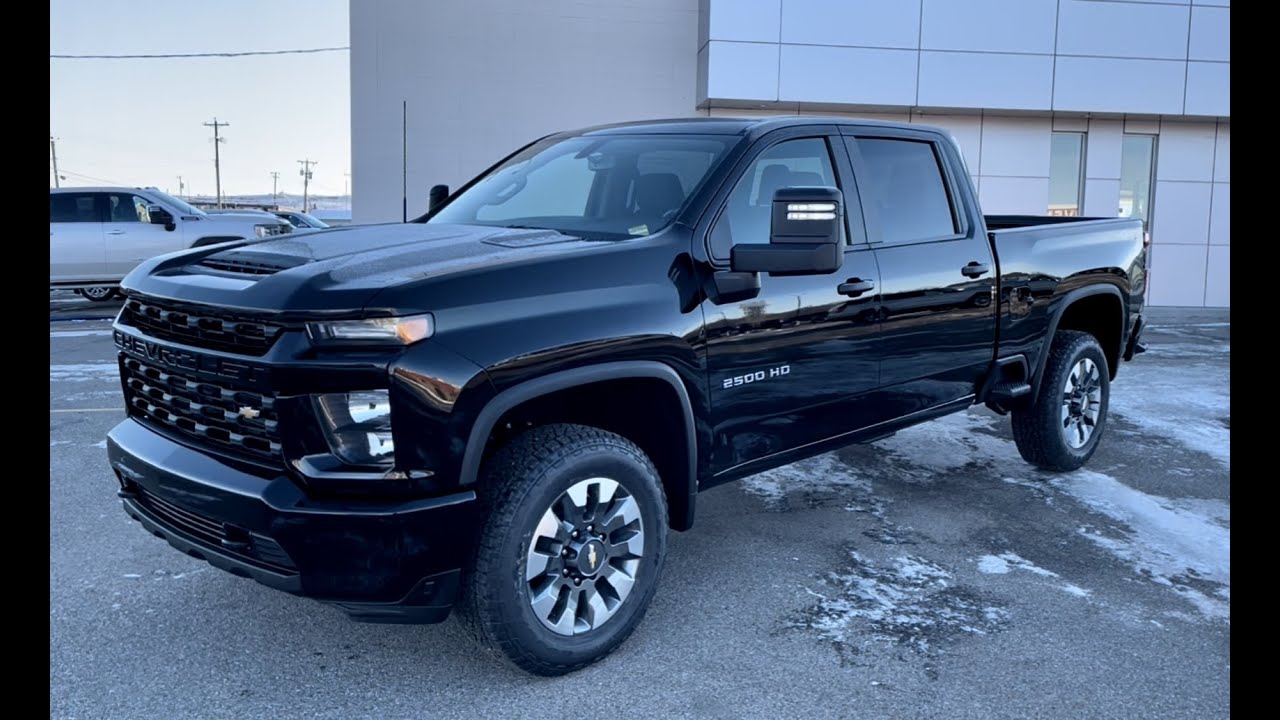 2022 Silverado 2500HD Custom Review
