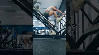 足みじかい族のバックスクワット準備は時間かかる😂 #ゴールドコースト #筋トレママ
