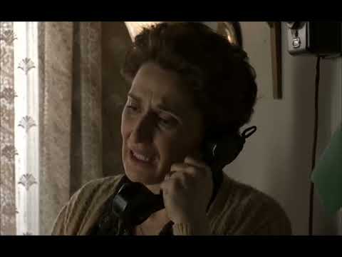 Amar C545 - Lucía llama a su madre por teléfono