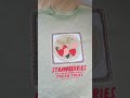 REMERA CROP ESTAMPADA FRSP STRAWBERRY PLATE