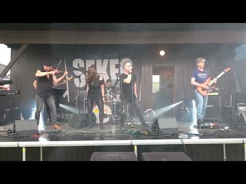 Jiřina Lysáková - Jiřina Lysáková ft. SEKEC - Karneval (LIVE cover, Lukov 2025)