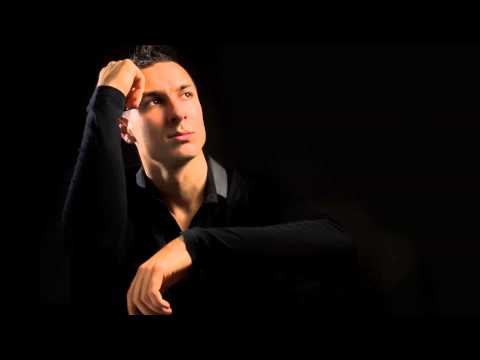 Uglješa Radonjić - Oženjen sam a ko momak živim