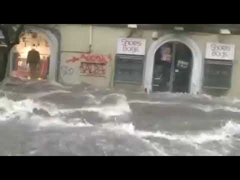 Catania: la furia dell'acqua in pieno centro - 26 Ottobre 2021