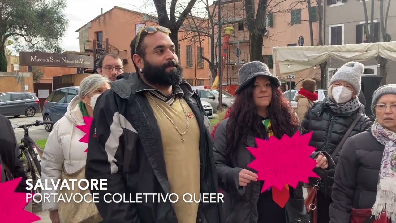 In piazza per l’asterico: «Silurati malamente da Fondazione. Non finisce qui»