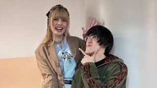 身長182cm美人モデル、男性との“身長差スゴイ”2ショットに衝撃「肩に頭がある」「トリックアートみたい」..