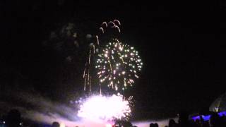 preview picture of video 'Celebrate South Riding 2014 Fireworks'