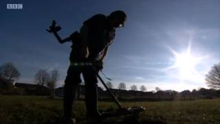 Metal Detectorists Discover Bronze Age Burial Mound Near Morecambe