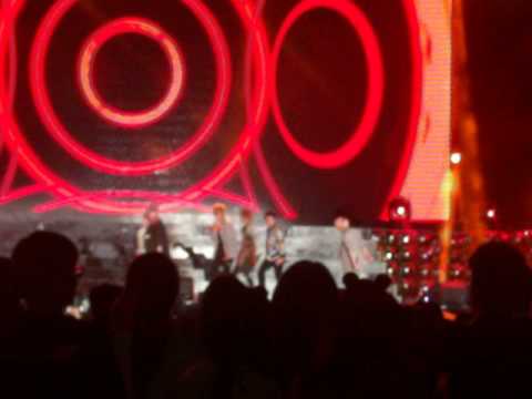 130330 Teen Top - miss righ @ Super joint concert in Thailand