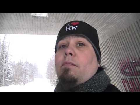 Täällä yritetään mennä