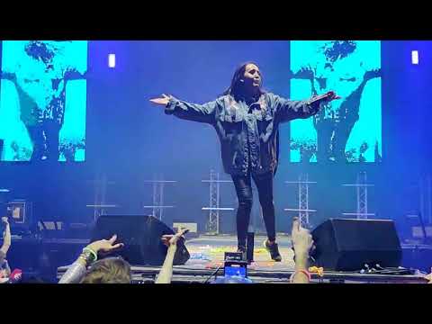 Kelly Llorenna - Set You Free (Biggest 90's Disco 2023) 4K