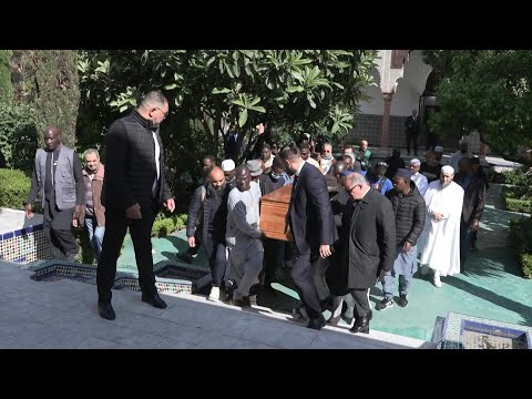 Body of the victim of fatal mosque attack arrives at the Grand Mosque of Paris | AFP