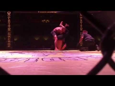 Besztercei Rajmund vs Tremaine Smith