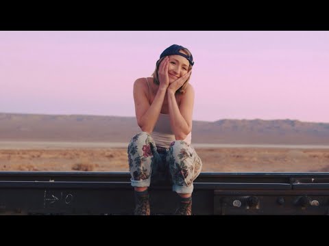 Dreamer Dreamer (Official Video) - TAVIA