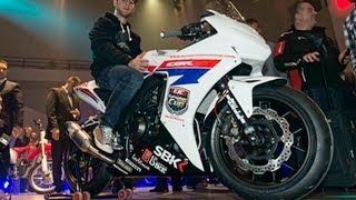 Jonathan Rea launches Honda CBR500R