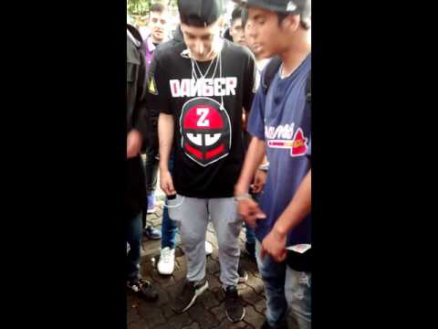 Coqee flow Freestyle afuera de la redbull bdlg 2015