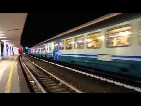 IC 689 MILANO CENTRALE-VENTIMIGLIA CON LA SUPER E444.082