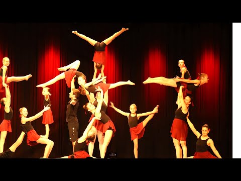 Akro Team Gossau zeigt Tanz und Akrobatik am Akro am Säntis 2023