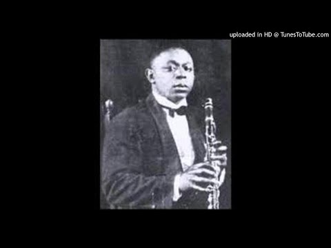 Johnny Dodds Trio "Blue Clarinet Stomp"  (1928) - Victor 21554B.