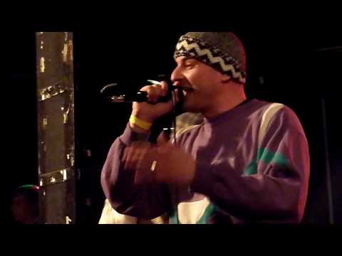 Defuckto- Ve stínu pod lípou LIVE 24.4.2010