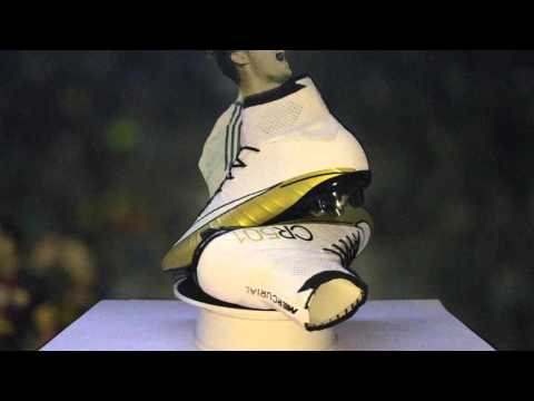 Swoosh Custom's Nike Mercurial Superfly 'CR 501' Concept Boots