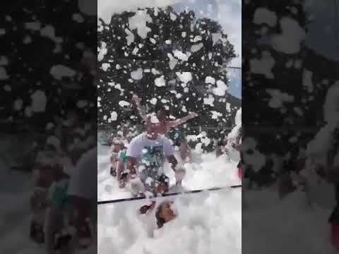 Viva Eden Lago Mallorca (Spain) foam party