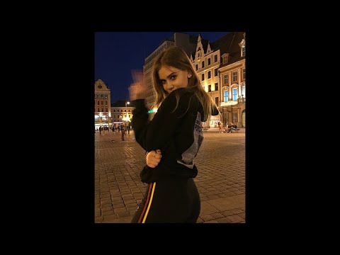 Kapitalny x EmKaTus - Uroiłaś sobie, że ci ze mną lepiej