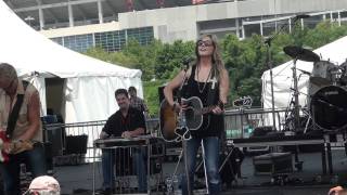 Sunny Sweeney - Drink Myself Single
