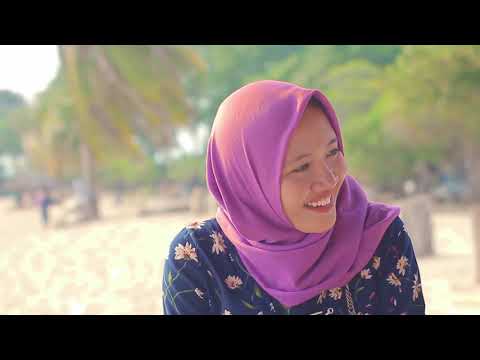 ADEK BERJILBAB UNGU - SMVLL COVER SONG REGGAE VERSION
