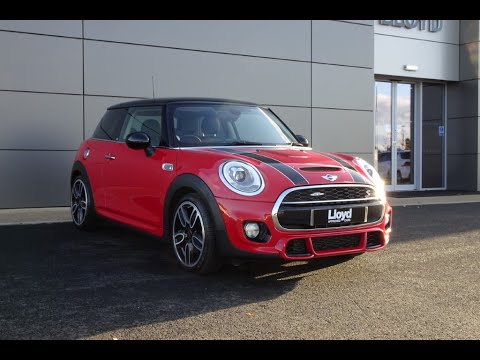 GM67JWY   Mini Hat Special Edition 2 0 Cooper S Works 210 3dr Lloyd Land Rover Kelso