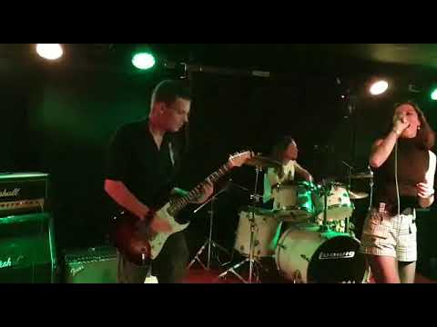 PHRASE. - Don't Stop Me Now (Live cover at the Goudse Popschool)