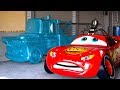 LIGHTNING MCQUEEN FREAKS OUT after seeing FROZEN Mater CARS Season 1 Movie Disney Pixar CGI