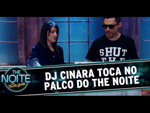 The Noite (19/08/14) - DJ Cinara toca no The Noite