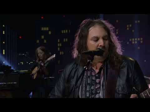 The War on Drugs - Thinking of a Place - Live