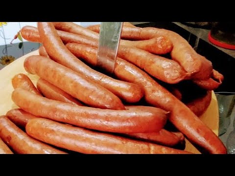 Frankfurter Würstchen mit der Küchenmaschine.