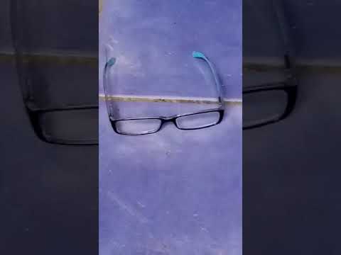 Lucifer 150. Mira el reflejo del suelo y gafotas