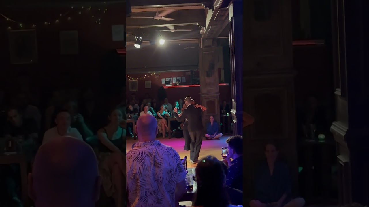 Pablo Rodriguez show 1st song intro @ La Comedia milonga (sun) - Buenos Aires, Argentina
