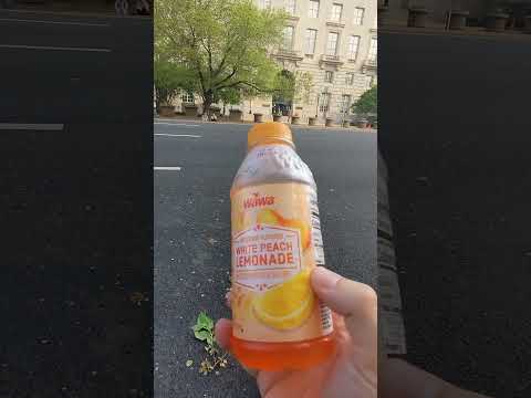 Drink Review WaWa White Peach Lemonade / 白桃レモネード