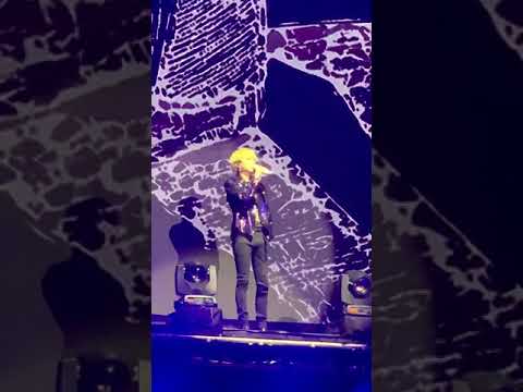 IT RAINS YOON SOLO STAGE