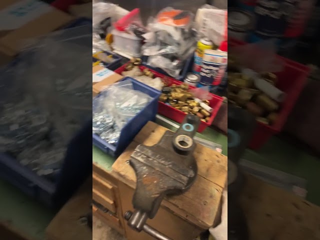 1060117 Everything in the warehouse Electric / Plumbing company