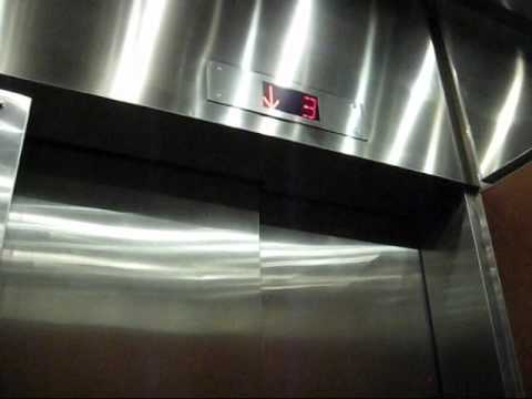 Slow Dover HIGHdraulic elevators at 1010 Franklin Ave in Garden City