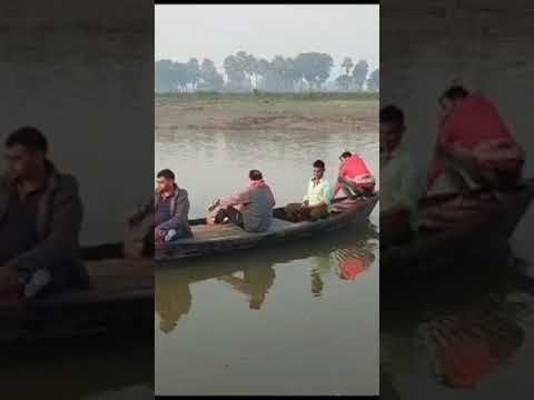 panchhi sur me gaate hai#short#aaru ke papa nav me enjoy kr rahe hai 😊