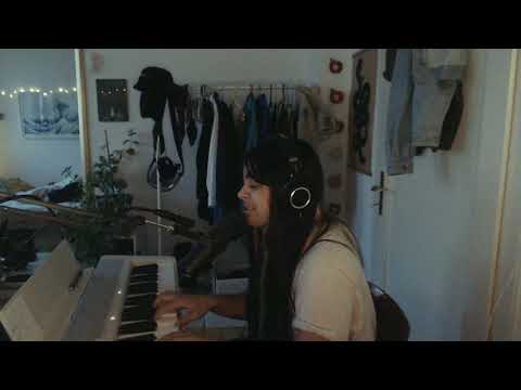 Arina Tara - Isn't It Beautiful (DEMO)