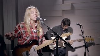 Lissie - Further Away (acoustic live at Radio Nova)