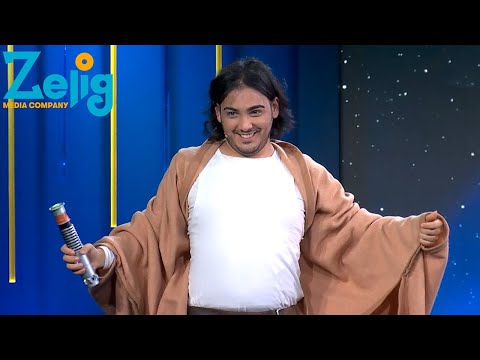 Max Angioni e gli utilizzi della spada laser - Zelig Time | ZeligTV